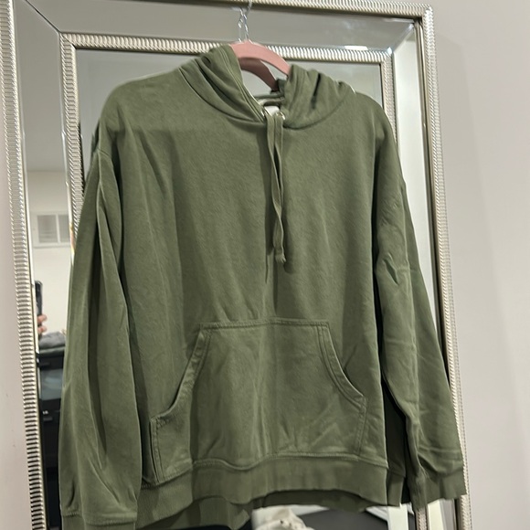 H&M Green Hoodie Soft Baggy Women’s Large Basic - Picture 1 of 3